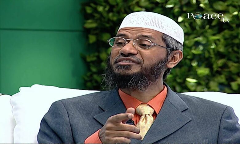 HOW WILL A WOMAN MAKE UP HER MISSED RAMADHAAN FASTS? BY DR ZAKIR NAIK
